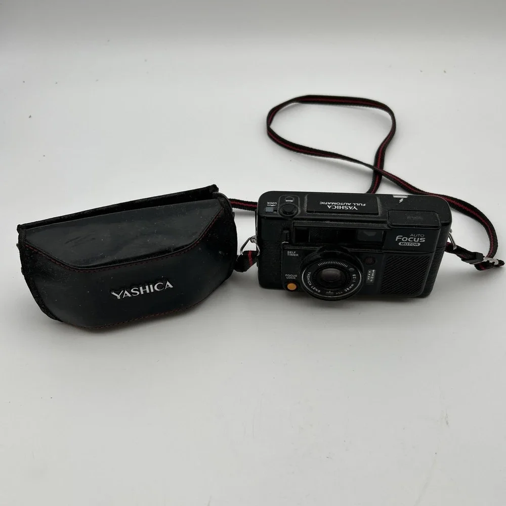 Yashica Auto Focus Motor Full Automatic 38mm Vintage Camera w/Case